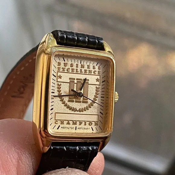 Vintage 1992 Womans Hamilton watch. - Picture 5 of 12